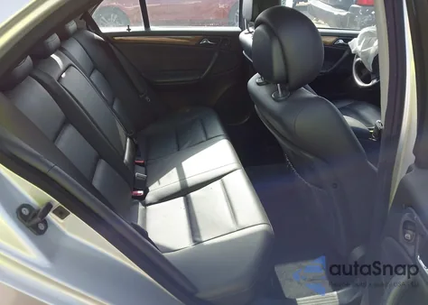 2007 Mercedes-Benz C 230 Sport from USA, damaged, VIN WDBRF52H77E027780